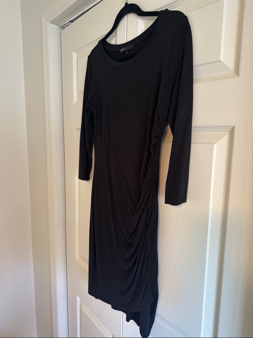 Gibson Black Long-Sleeve Ruched Side Midi Dress